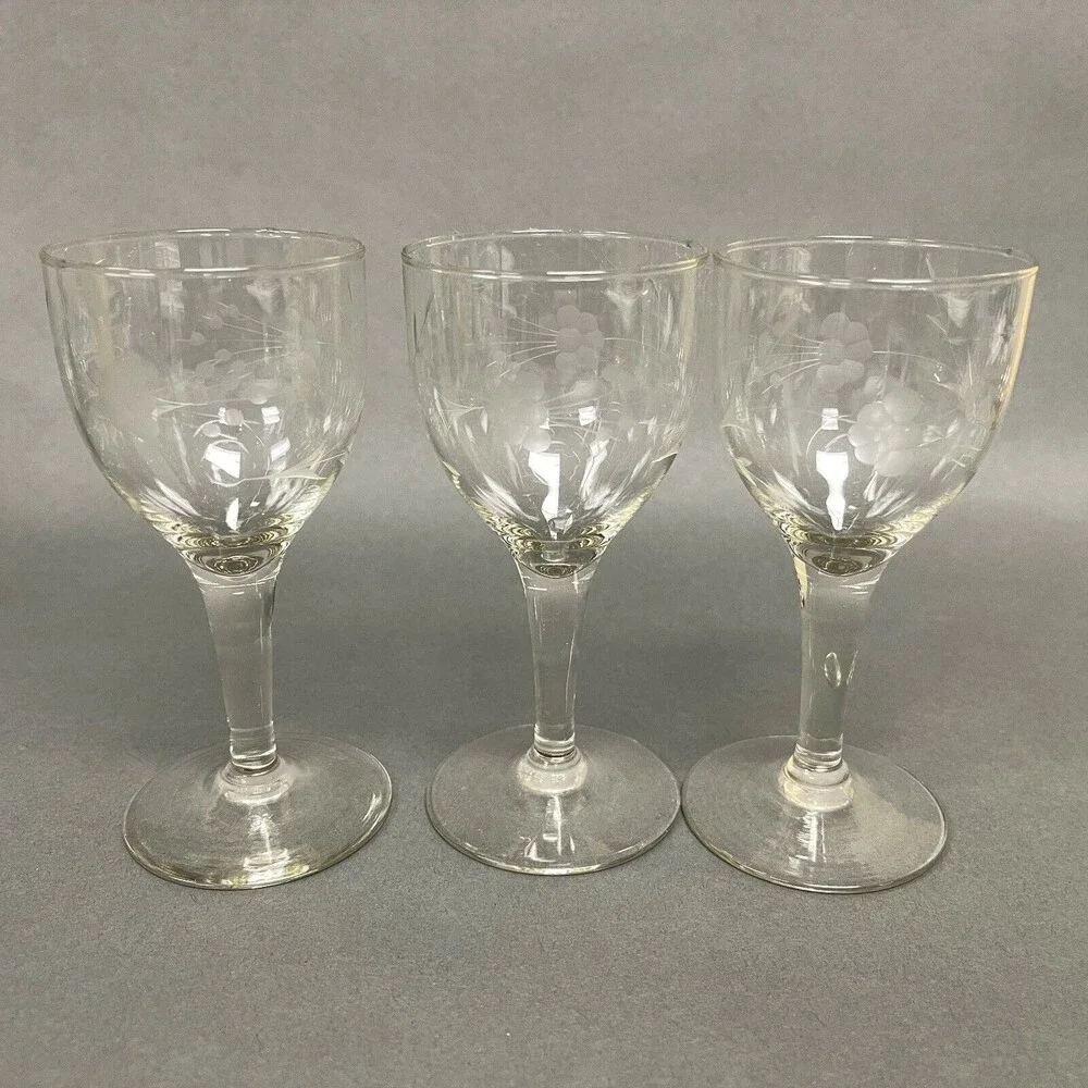 Wine‎ Glasses Etched Flowers Floral Clear Glass 5 1/8